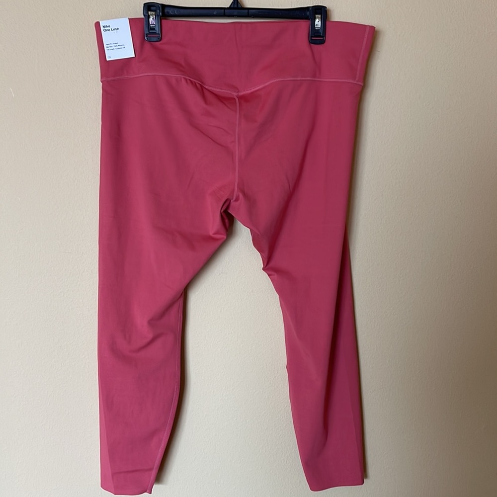 NWT NIKE ONE LUXE CROPPED TIGHTS - Picture 5 of 6